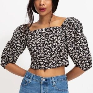 Levi’s| ‘Yvie’ Puff 3/4 Sleeve Smocked Cropped Blouse Floral Black Agate Sz XS